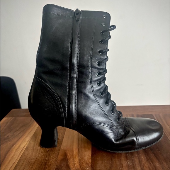 Women's LaDuca Annie Can Can Boot 2.5” heel size 37W - Picture 6 of 11